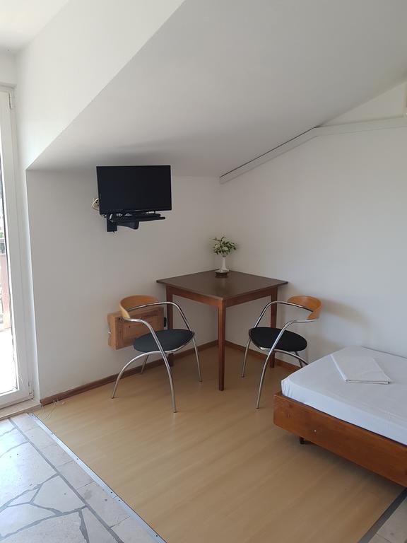 Apartments Plazibat Skrip ภายนอก รูปภาพ