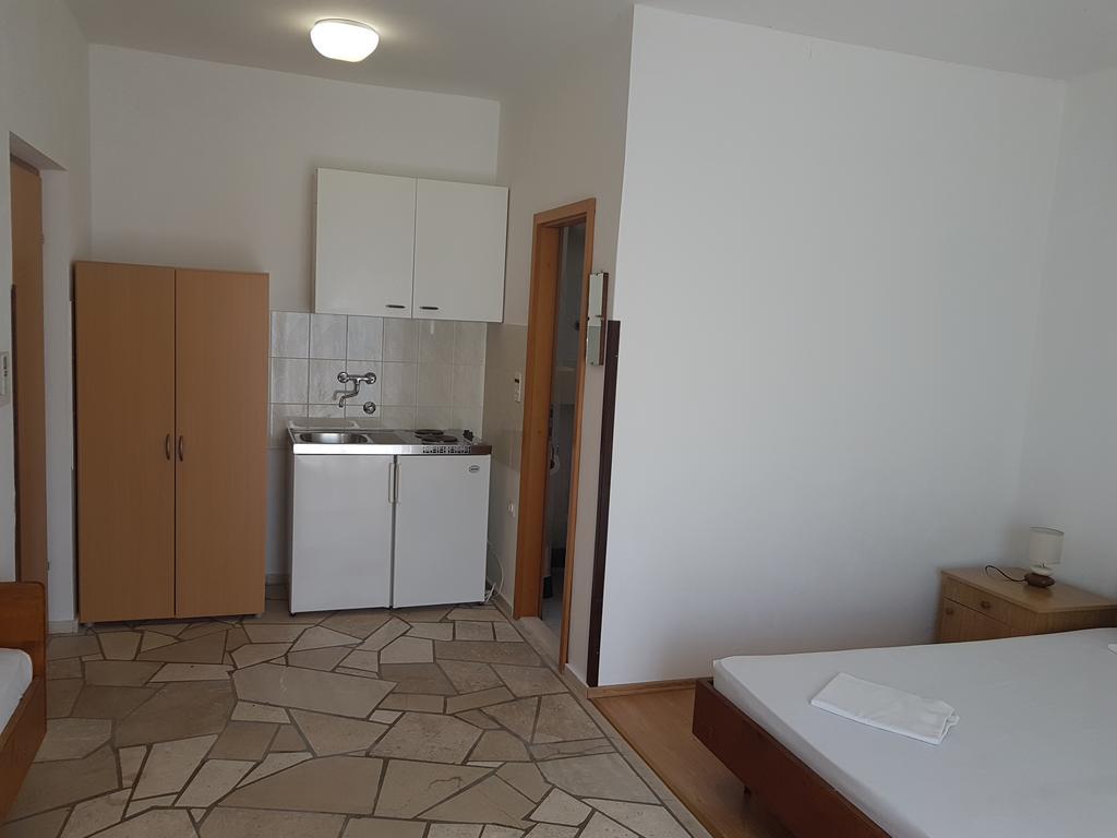 Apartments Plazibat Skrip ภายนอก รูปภาพ